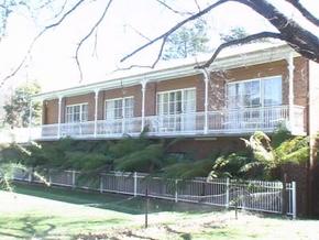 Barrasss John Bright Motor Inn - South Australia Travel 1