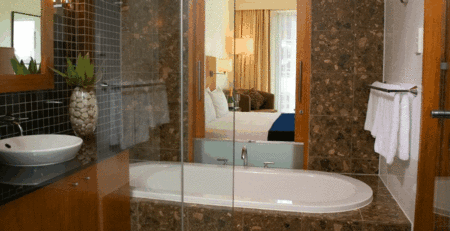 Majestic Roof Garden Hotel - South Australia Travel