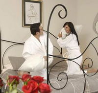 Wine  Roses Bed  Breakfast - South Australia Travel
