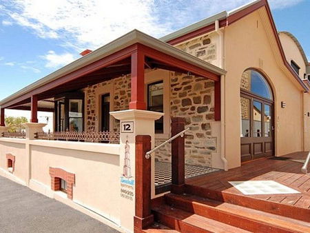 Timeball Apartments - South Australia Travel 0
