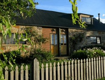 Daisy Bank Cottages - South Australia Travel