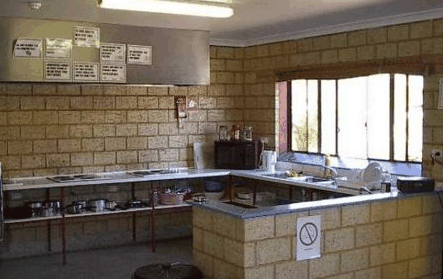 Gold Dust Backpackers YHA - South Australia Travel 2