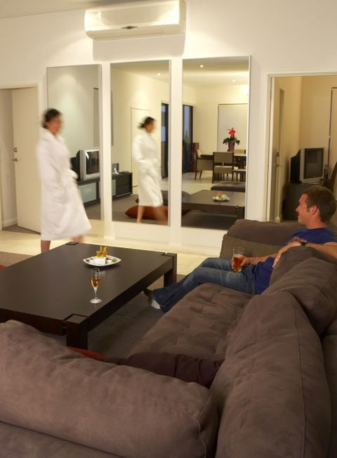 Wyndham The Outram Hotel Perth - South Australia Travel 5
