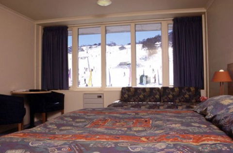 Perisher Valley Hotel - South Australia Travel 0