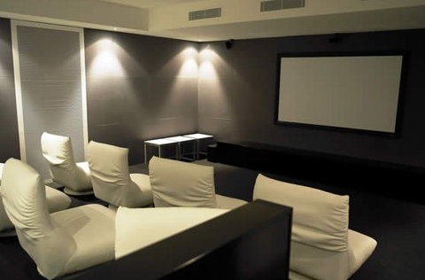 Ultra Broadbeach - South Australia Travel 1