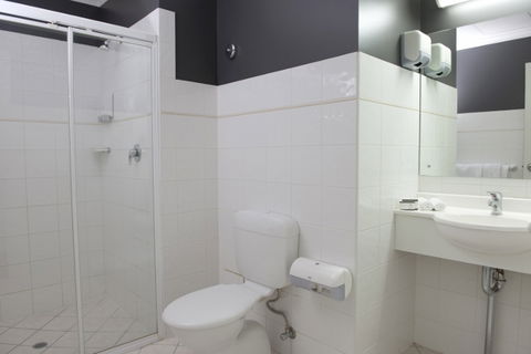 Adelaide Riviera Hotel - South Australia Travel 0