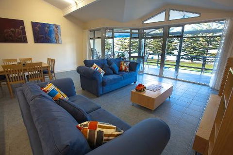Port Lincoln Foreshore Apartments - South Australia Travel 3