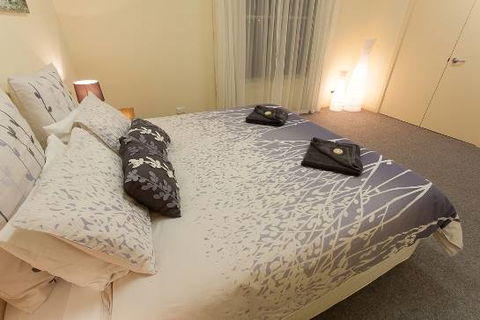 Port Lincoln Foreshore Apartments - South Australia Travel 4