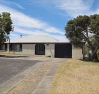 Carthew Street Holiday Home - South Australia Travel