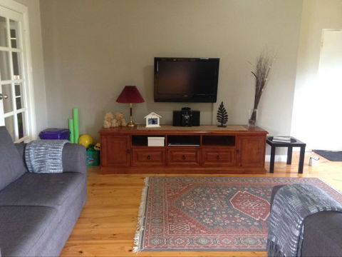 Clove Hitch Holiday House - South Australia Travel 0