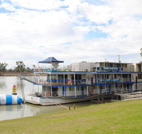 Murray River Queen Backpackers - South Australia Travel