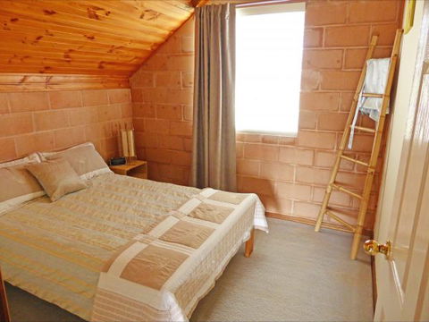 Oriental At Orient Point - South Australia Travel 8