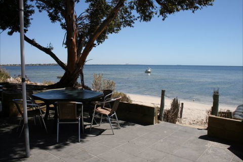 Undercurrent - South Australia Travel 0