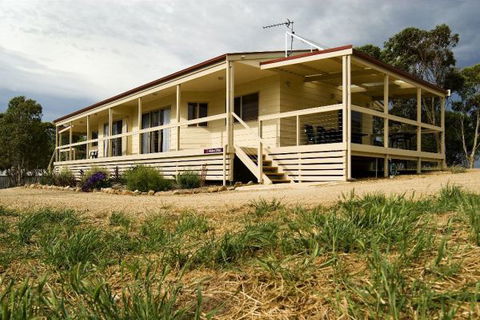 Allusion Cottages - South Australia Travel 0