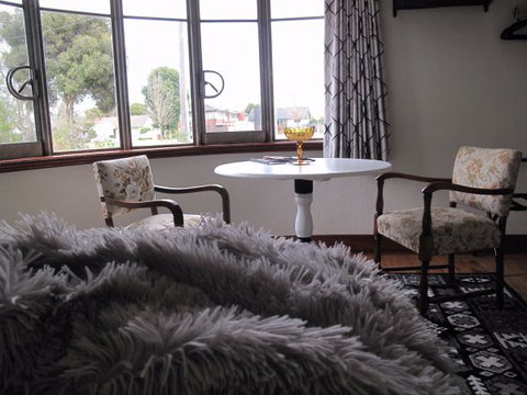 B&B Wodonga - Art Deco Accommodation - South Australia Travel 1
