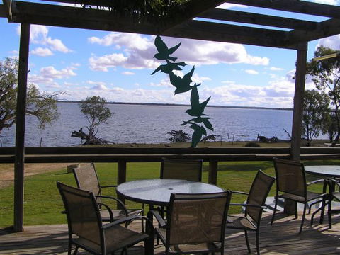 Barmera North Lake Caravan Park - South Australia Travel 3