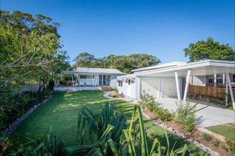 Back Beach Bungalow - South Australia Travel 0