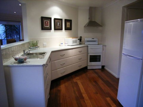 C-Deck Beach House Apartment - South Australia Travel 2
