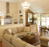 Cadogan Central Luxury - South Australia Travel