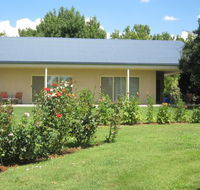 Cottonwoods Accommodation - South Australia Travel