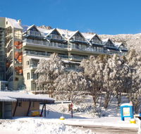 Falls Creek Country Club - South Australia Travel