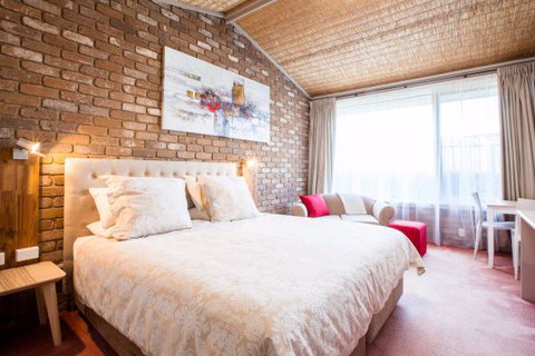 Farnham Court Motel - South Australia Travel 1