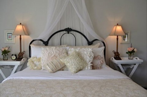 Garden Cottage B And B - South Australia Travel 0