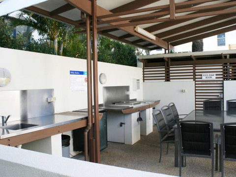 Indigo Blue Beachfront Holiday Apartments - South Australia Travel 6
