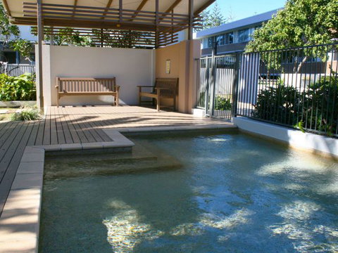 Indigo Blue Beachfront Holiday Apartments - South Australia Travel 7