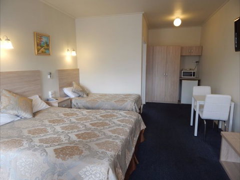 Jacksons Motor Inn - South Australia Travel 0