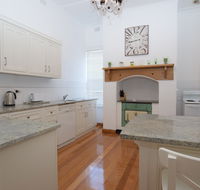 The Provincial Bed  Breakfast - South Australia Travel