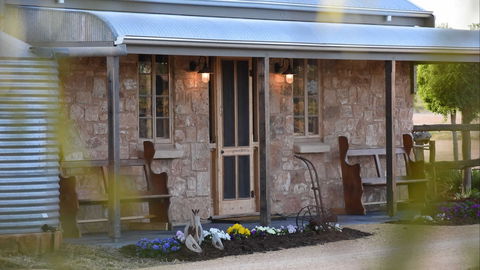 Riverline Cottage - South Australia Travel 0