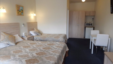 Jacksons Motor Inn - South Australia Travel 11