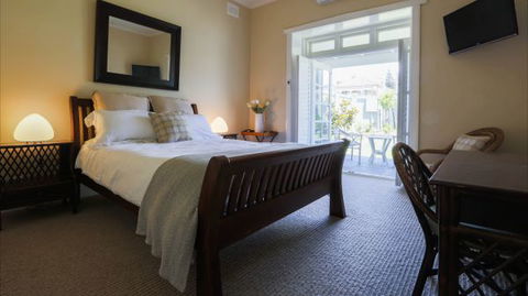 Merewether Beach House B And B - South Australia Travel 1