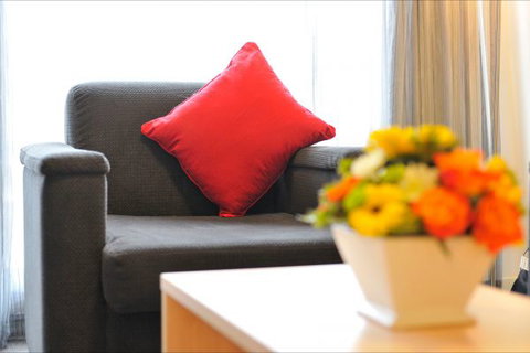 Metro Apartments On Bank Place - South Australia Travel 6