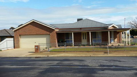 Numurkah Apartments - The Miekleljohn - South Australia Travel 3