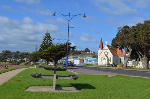Penguin Seaside Motel - South Australia Travel 6
