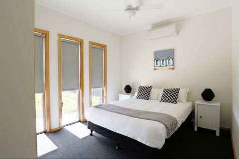 RED FIN Part Of BLUE FIN HOLIDAY HOMES - South Australia Travel 4