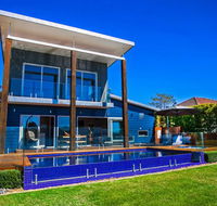 Reflections at Minnamurra - South Australia Travel