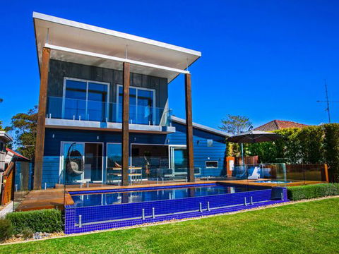Reflections At Minnamurra - South Australia Travel 0