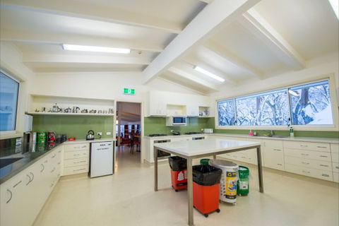 Schuss Lodge Mt Buller - South Australia Travel 3