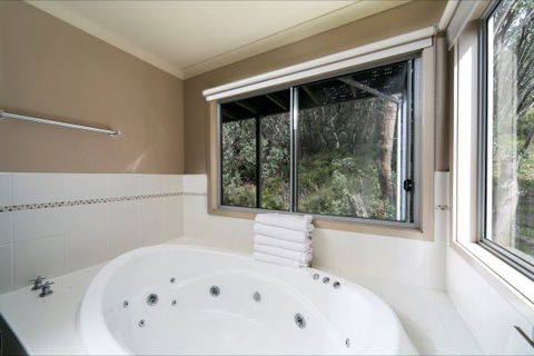 Snow Fall Lodge At Falls Creek - South Australia Travel 4