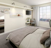 Woodroffe Hotel - South Australia Travel