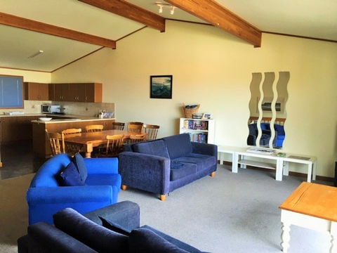 1/3 Strangways - South Australia Travel 7