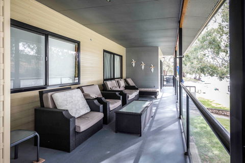 192 Page Drive Blanchetown -River Shack Rentals - South Australia Travel 3