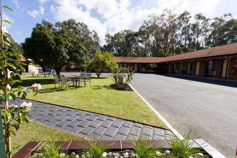 Advance Motel - South Australia Travel 7