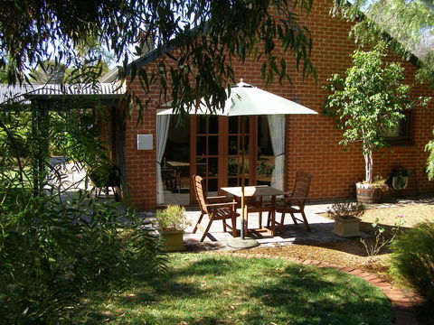 Anchor Cottage - South Australia Travel 6