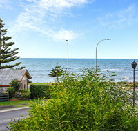 Ariadne - A Hop Skip and a Jump to the Beach with Sea Views - South Australia Travel