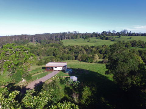 Bellthorpe Stays - Nature's Retreat - South Australia Travel 6
