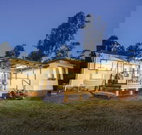 Big Yango House - South Australia Travel